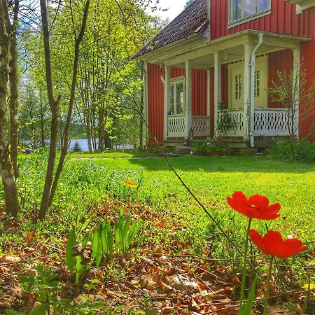 Viktors Affaershus Bed & Breakfast Atran Ngoại thất bức ảnh