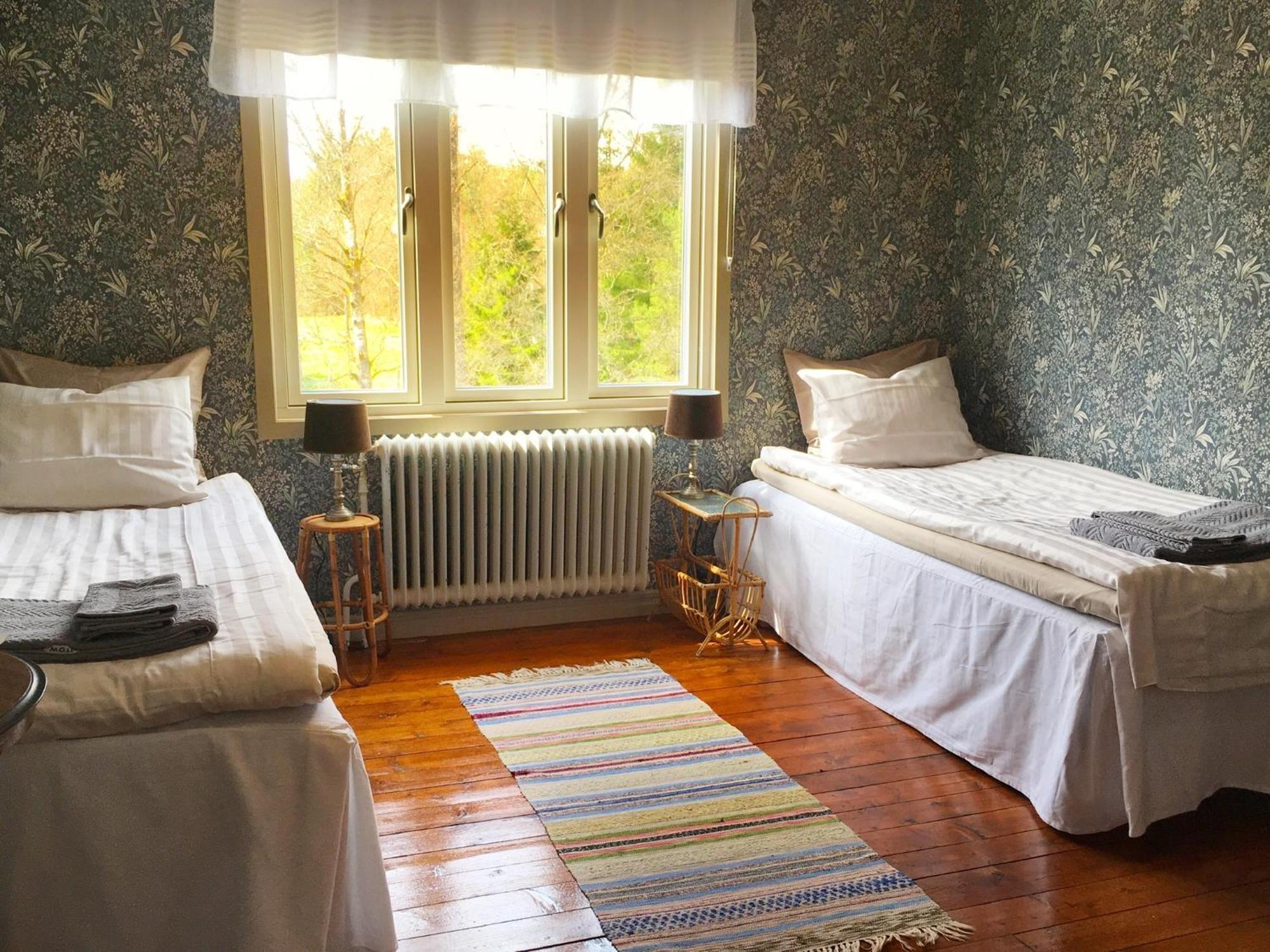 Viktors Affaershus Bed & Breakfast Atran Ngoại thất bức ảnh