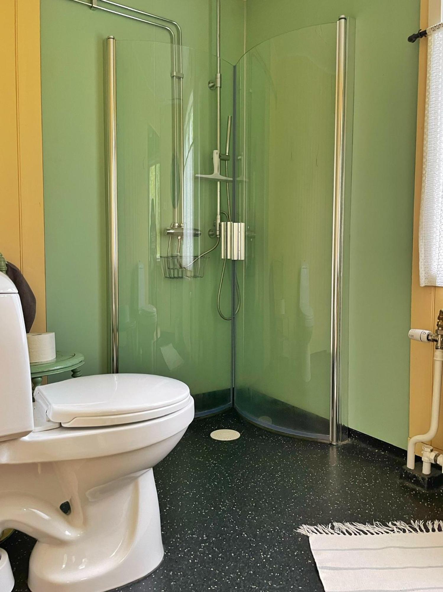 Viktors Affaershus Bed & Breakfast Atran Ngoại thất bức ảnh
